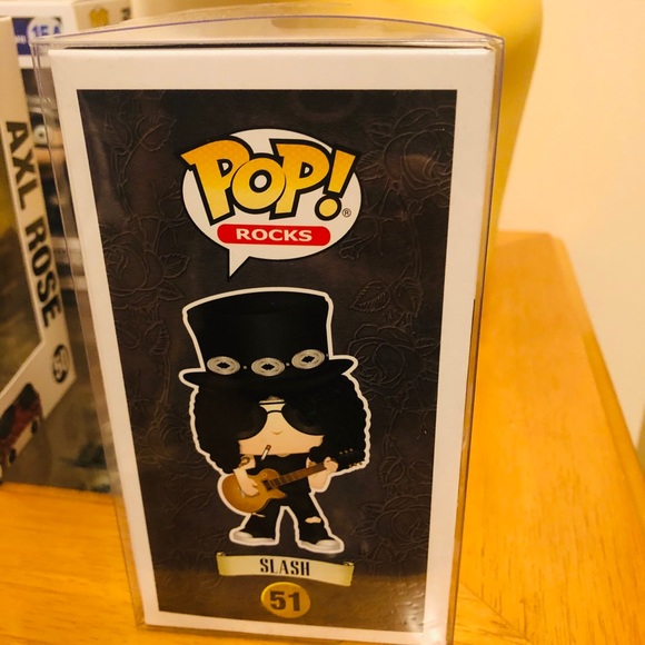 Funko Pop Rocks SLASH #51 and AXLE ROSE #50 NIB - Picture 2 of 6